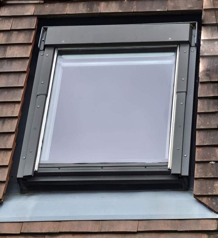 Installation de fenêtre de toit VELUX Voisins-le-Bretonneux