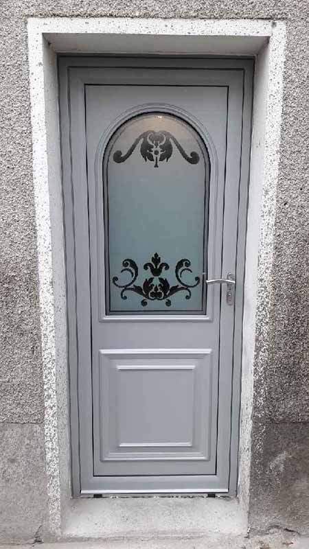 Pose de porte extérieure Voisins-le-Bretonneux