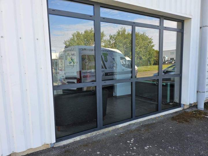 Installation de porte en PVC Voisins-le-Bretonneux