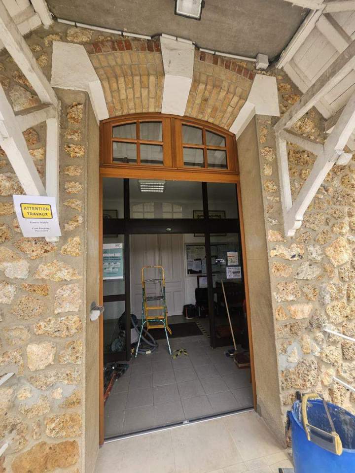 Pose de porte extérieure Voisins-le-Bretonneux